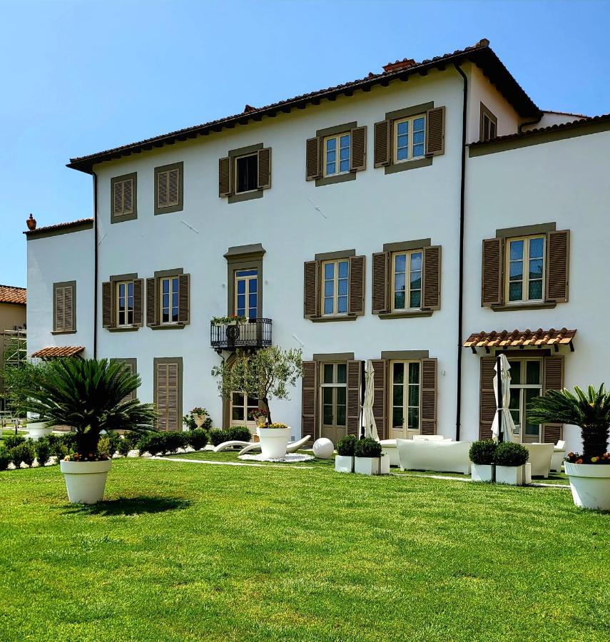 La Villa Apartments - Convenient For Sardinia And Corsica - 4-5 Beds -Private Parking Included With Camera Livorno Zewnętrze zdjęcie
